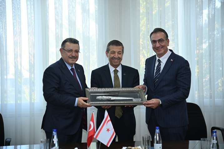 26aecbb0-7529-4991-98b8-25b5d0a6a356