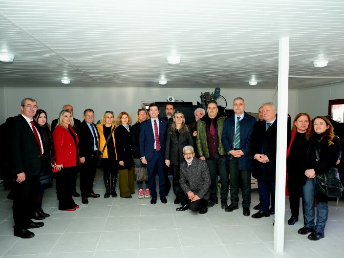 c90eb4fe-5402-4989-83d3-b93dc14c9b1c