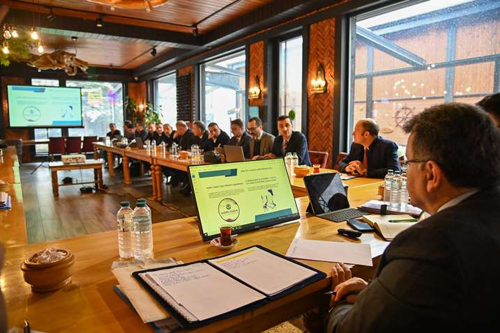 ced55433-7e93-4225-957c-3c862fe3c007