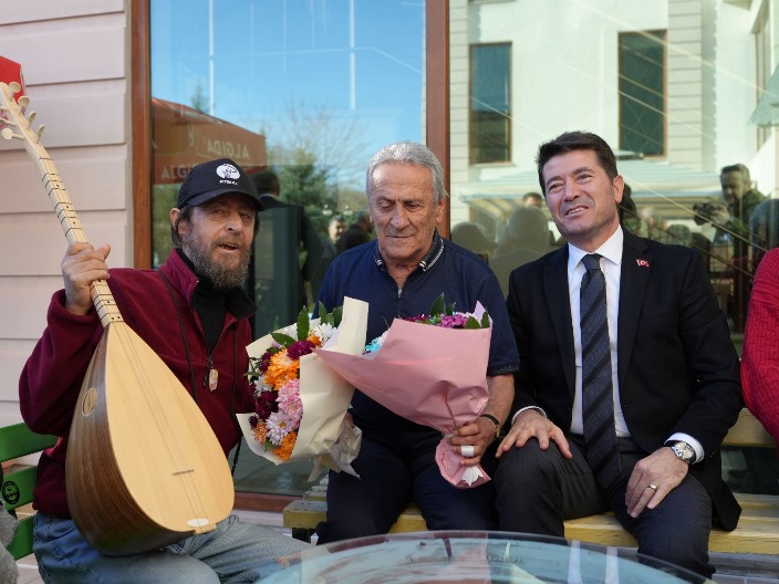 d9b70b6b-a771-4ad6-b524-fb52feae8b0c