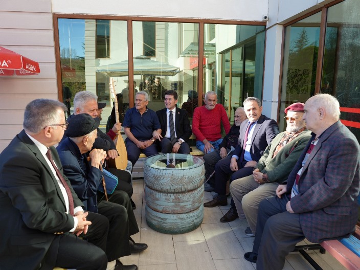 de5b3a65-e6c3-46d2-a771-9e22b6560403