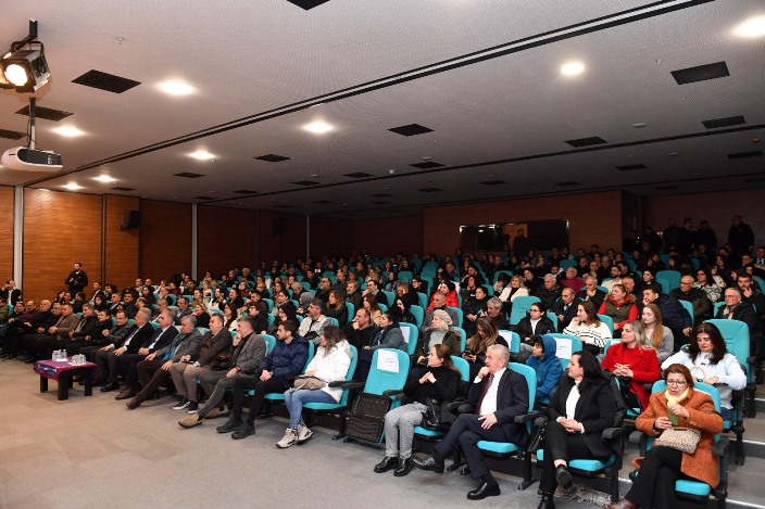 051c0c51-f90a-4311-8cc1-c5a95828eb82