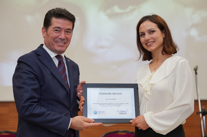 0bca15e6-c700-455f-ba36-75a448ff20b7