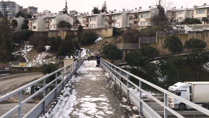 2c4c2673-d3ba-4a12-9d22-33a435d4334e