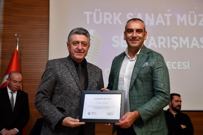 32ceef7e-c4c4-49f0-8487-0f9221ff30f9