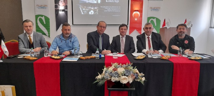 a827edff-87fa-4926-b892-5aebeda80158