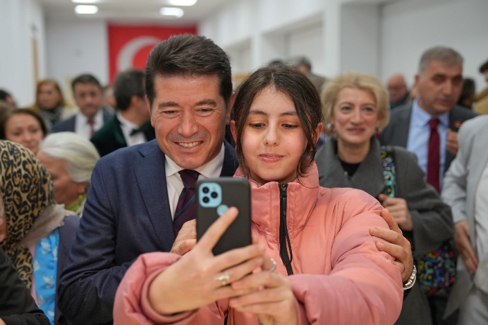 c0b7eac1-9a84-48c7-8d00-7d251bdf2a05