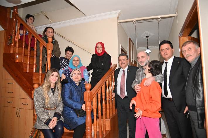 ce19d6fc-f802-4e1a-9830-ef60b1f338ca