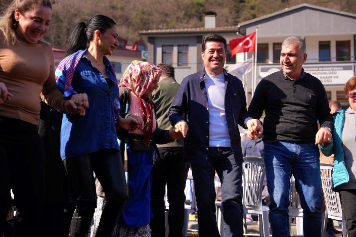 ef2f3962-50df-411f-9f24-f5632712e612