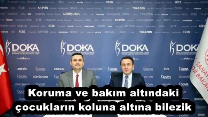 Koruma ve bakım altındaki çocukların koluna altına bilezik