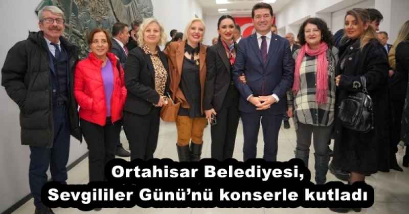 ortahisar_belediyesi_sevgililer_gununu_konserle_kutladi_h51573_7d4d0 Ortahisar Belediyesi, Sevgililer Günü’nü konserle kutladı