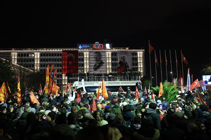 1742505113_sara__hane____k__nc___g__nde_de_doldu_ta__ti__4_