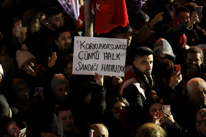 1742505116_sara__hane____k__nc___g__nde_de_doldu_ta__ti__8_