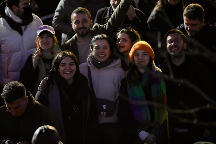 1742591494_t__rk__ye___tt__faki____sara__hane___de_bulu__tu__29_