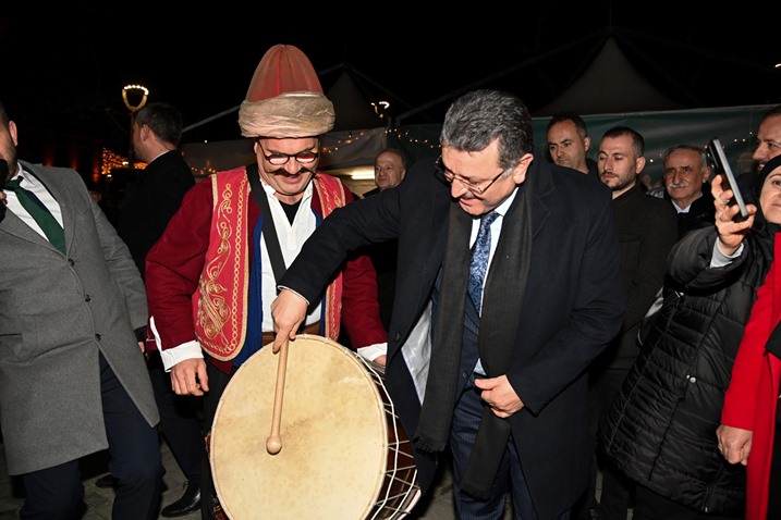 2c8dde7f-d0d7-4757-bea1-adb31f318412