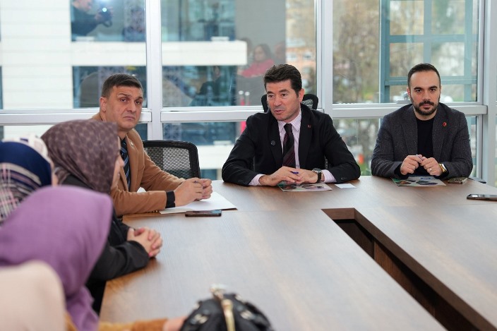 341d9692-57c3-4080-a4b1-015125e48272