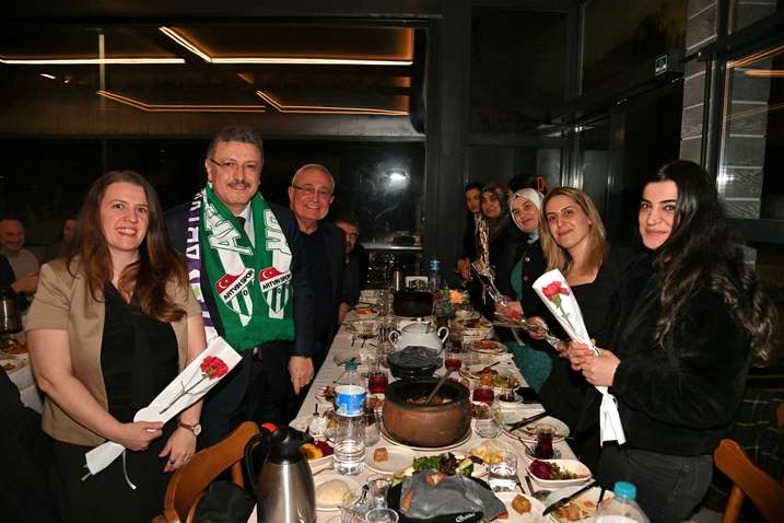 82742889-a82c-4b79-a733-55c6c294dba4