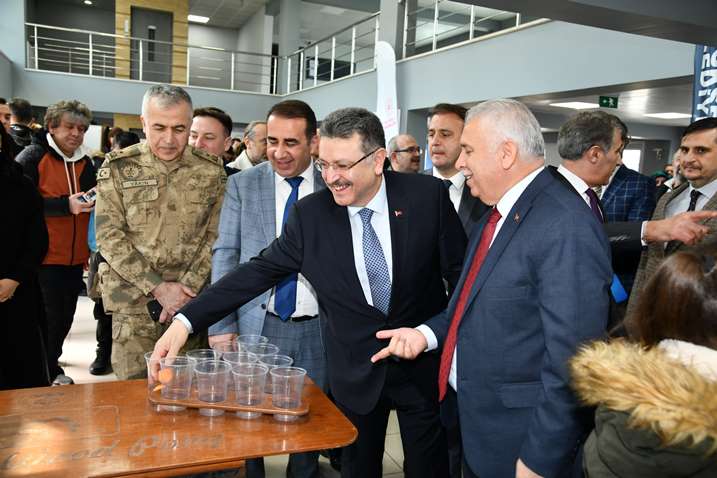 8b3a1424-8c98-4318-8a51-4357e07bb095