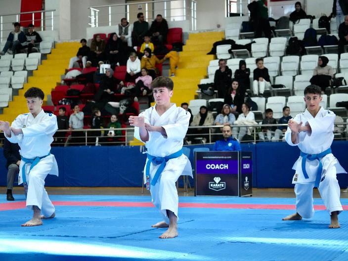 9f45479d-04bd-43f3-aeed-b37da9360552