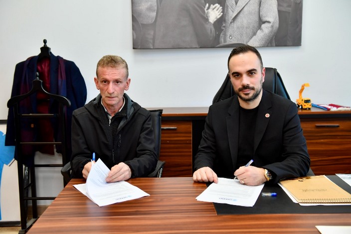 a9740de1-bb37-4dba-a270-986510db8275