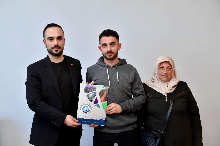 c4de4818-aa19-45e3-b7b0-3710ceb82e4e