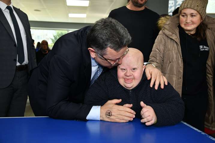 d8a44a7d-bcbc-48a1-aeca-812676bb8481