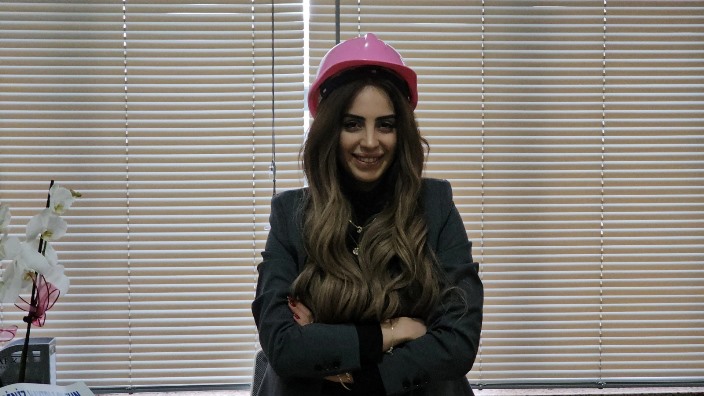 e90b95b4-54e9-42c2-a40e-65c6afb7441a