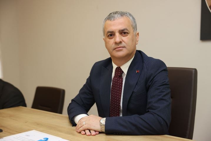 04256c53-6c99-4c1b-a356-f4fc7d4929c7