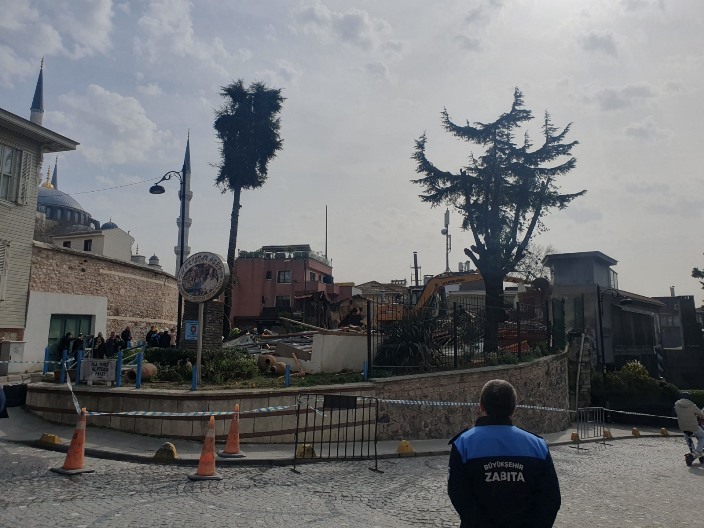 1743673694_sultanahmet_teki_ka__ak_yap____6_