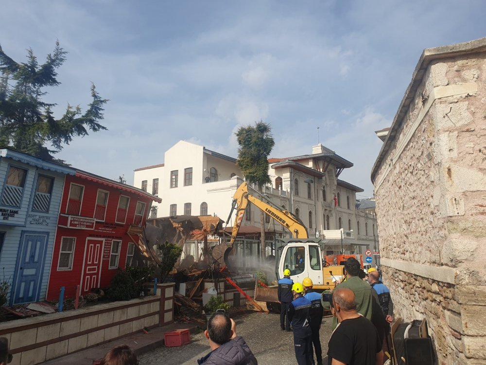 1743673699_sultanahmet_teki_ka__ak_yap____18_