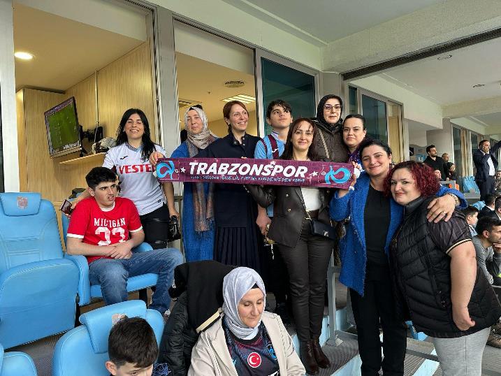 b80ef8cb-b379-4bd6-8591-e6b565c959be