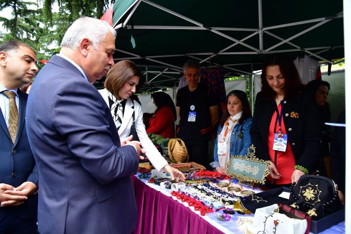 0a48f331-abdc-49d3-99ad-d3c46c6a293c