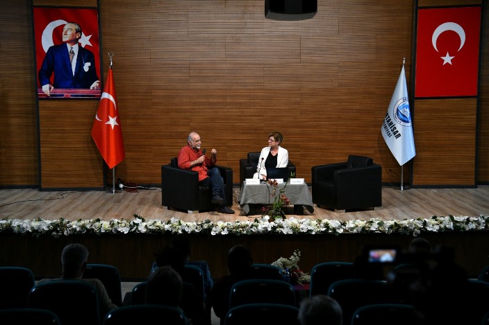 1285bd8d-1cb9-4129-8dc1-9d403bde75c1