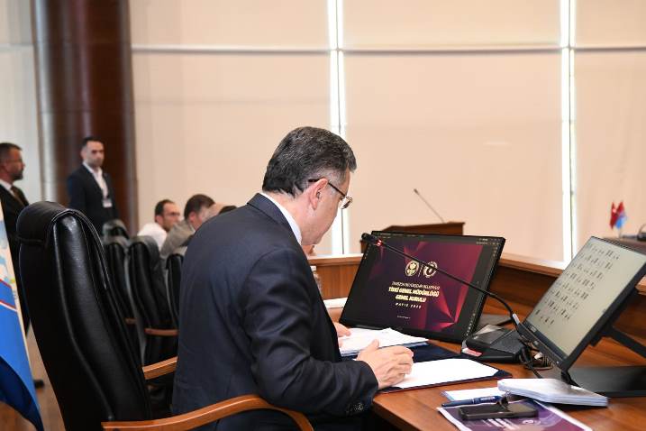 160fc0e6-a199-48e4-b633-28545d3b3dfb