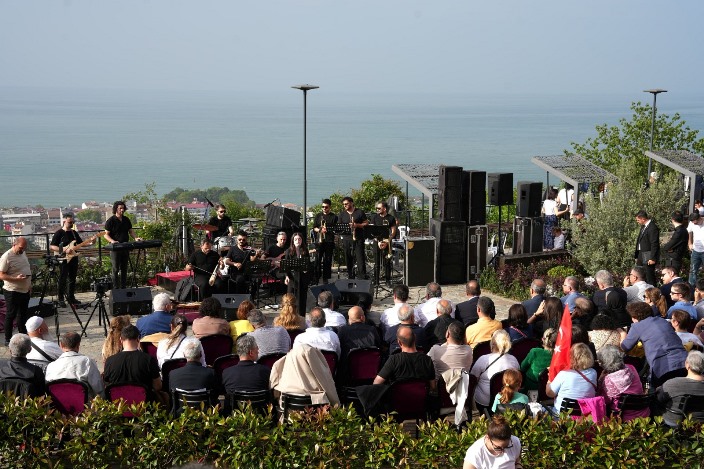 1cd377f1-f61a-42e9-bf25-1989abb0da5e