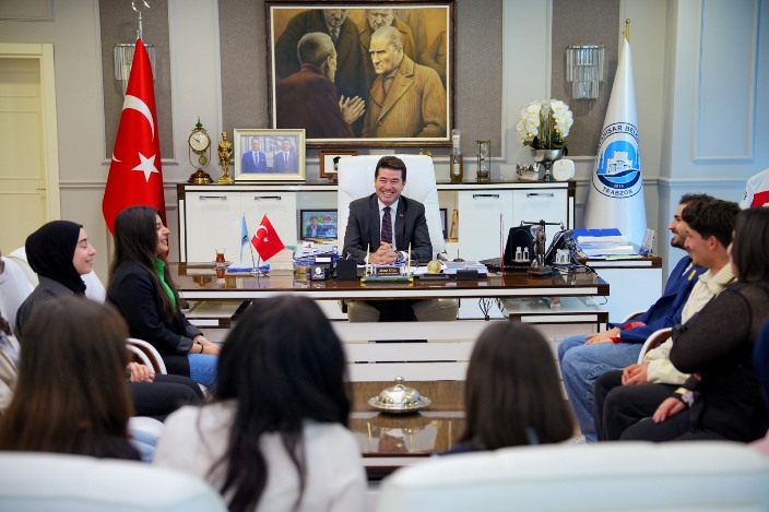 23e53e46-f186-49db-9c11-a1020e583fd1