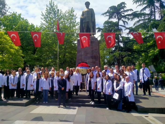 27cd8113-e4a5-4186-99f3-989098985d84