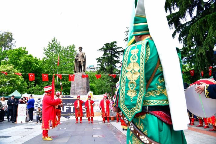 27f089b6-2c48-442a-990a-ab36a093d048