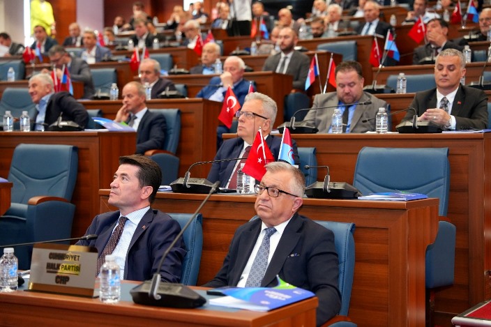 2c06db21-970e-409e-b95c-98aaf014f986