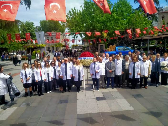 2d273df9-a6ca-4907-b0ab-fe268f1a3ef5