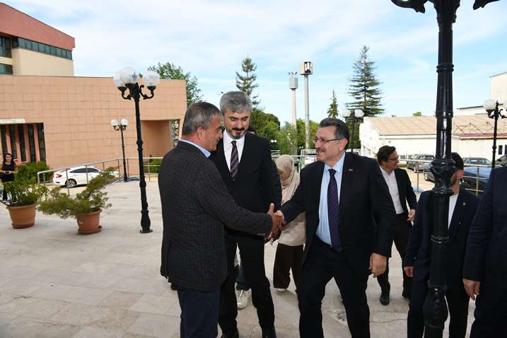 331be9e4-89d3-4551-bcc7-a7650af40bf8