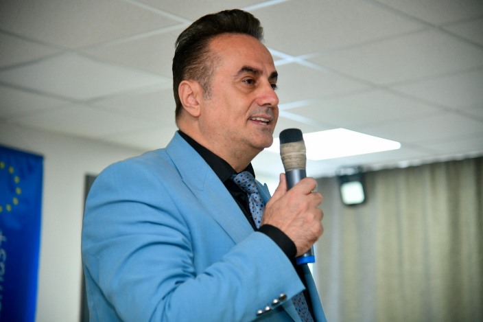 40309532-0c1f-4d5e-acc0-cbcf3d44a821