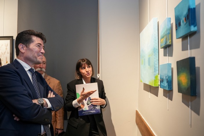 49a90a3a-5828-420a-bdd3-993606663186