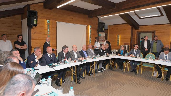 4f21aa2d-4f7b-42f9-a6f3-16d62918e3e6