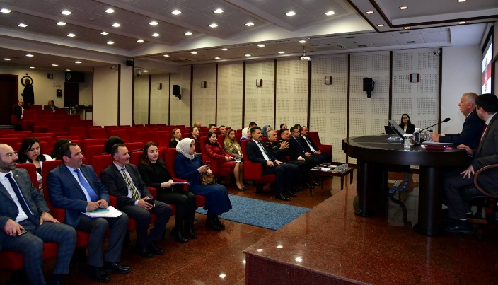 5e550391-7ab4-474d-9c53-df28e56e5b67