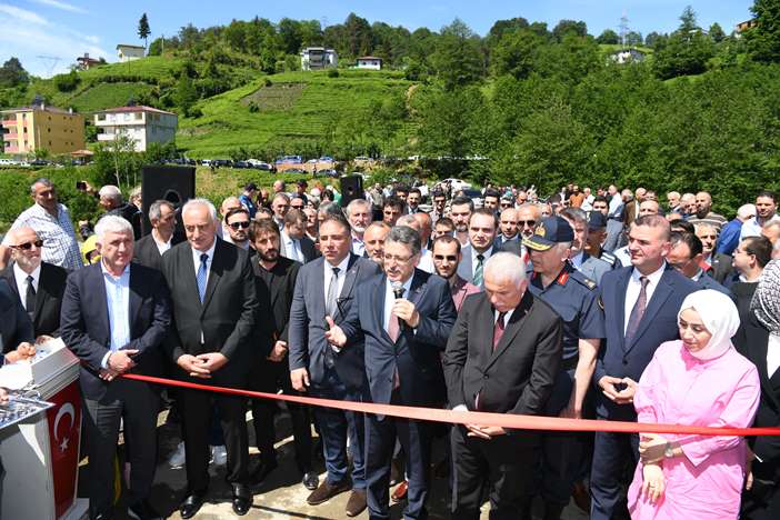 678faf24-f82d-4933-bb40-1d53e5b27760