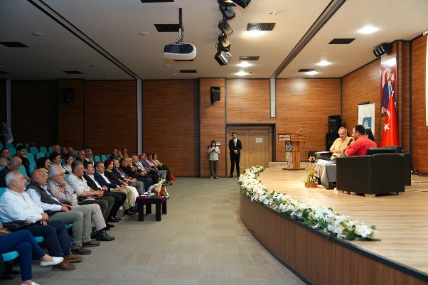 6b37c228-5227-4565-a8a1-be17193e27a0