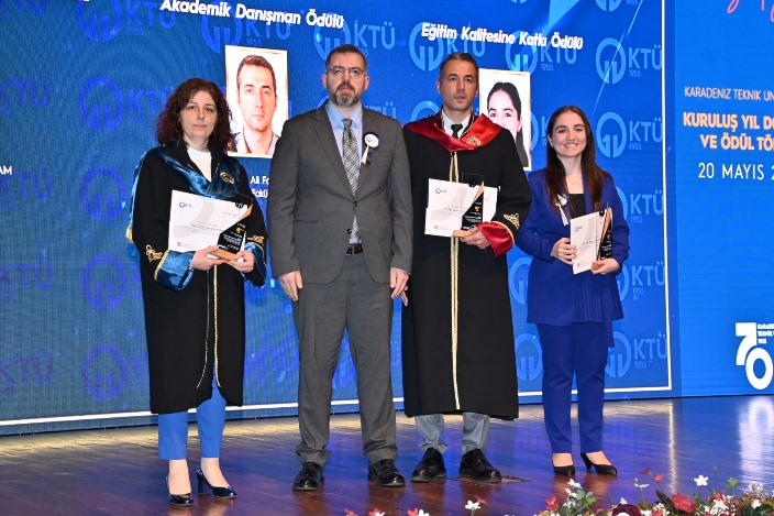 6d8fd123-a2cd-4da1-acd3-dc6c26a9b9e6