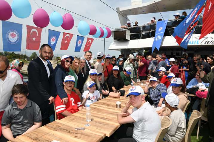 6e5f6408-6abb-4009-b480-07aeb50ab034