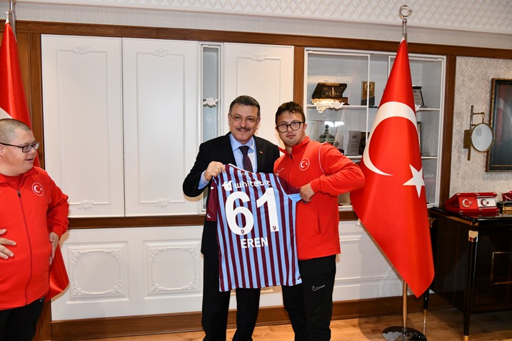 76aef5a8-c41c-4c12-9f78-66288c6226d0